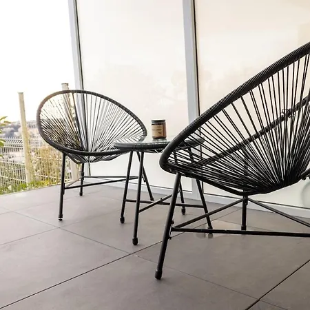 Avec Vue Mer, Terrasse Privee Et Piscine Appartement *